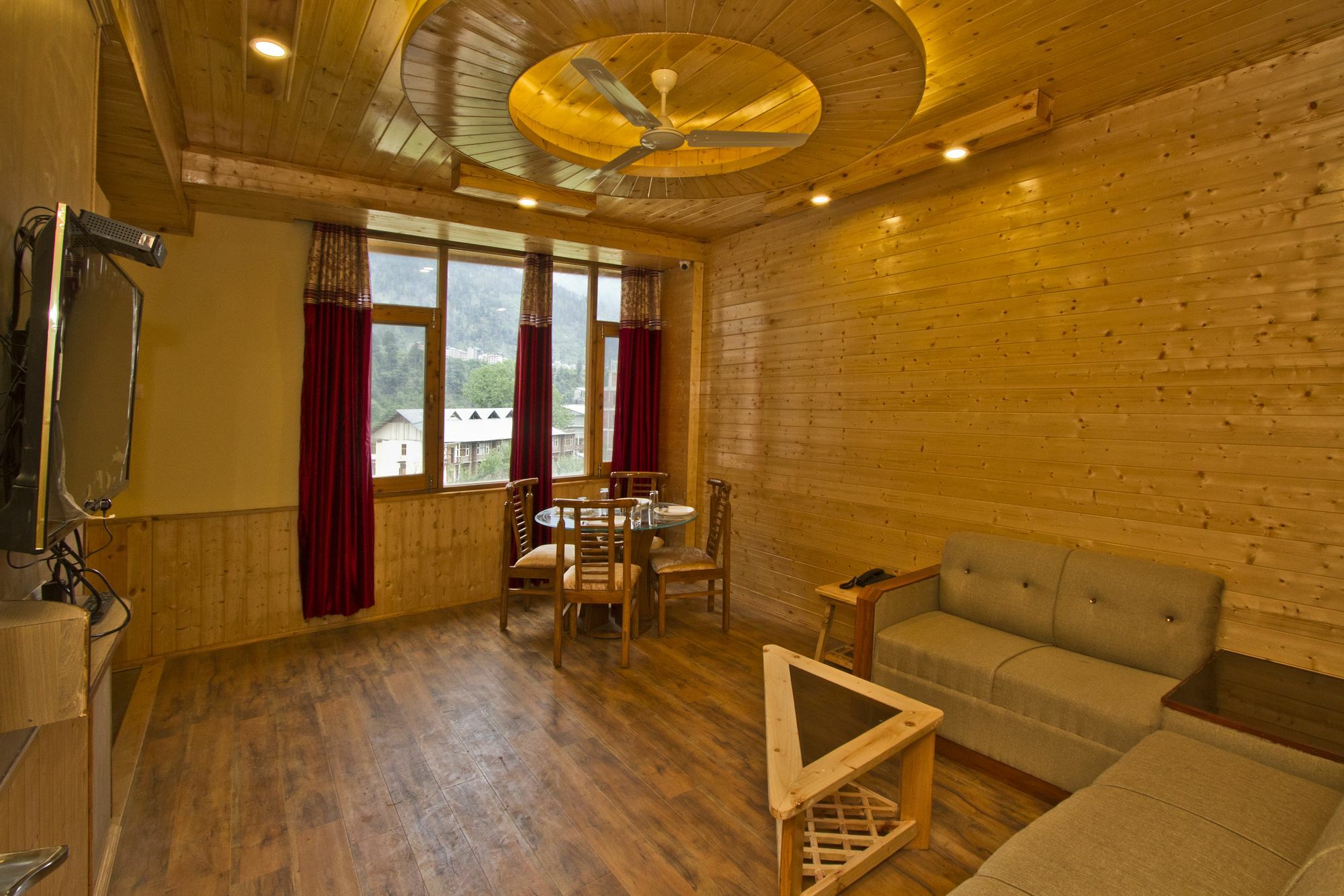 Hotel Mountain Nest 3*