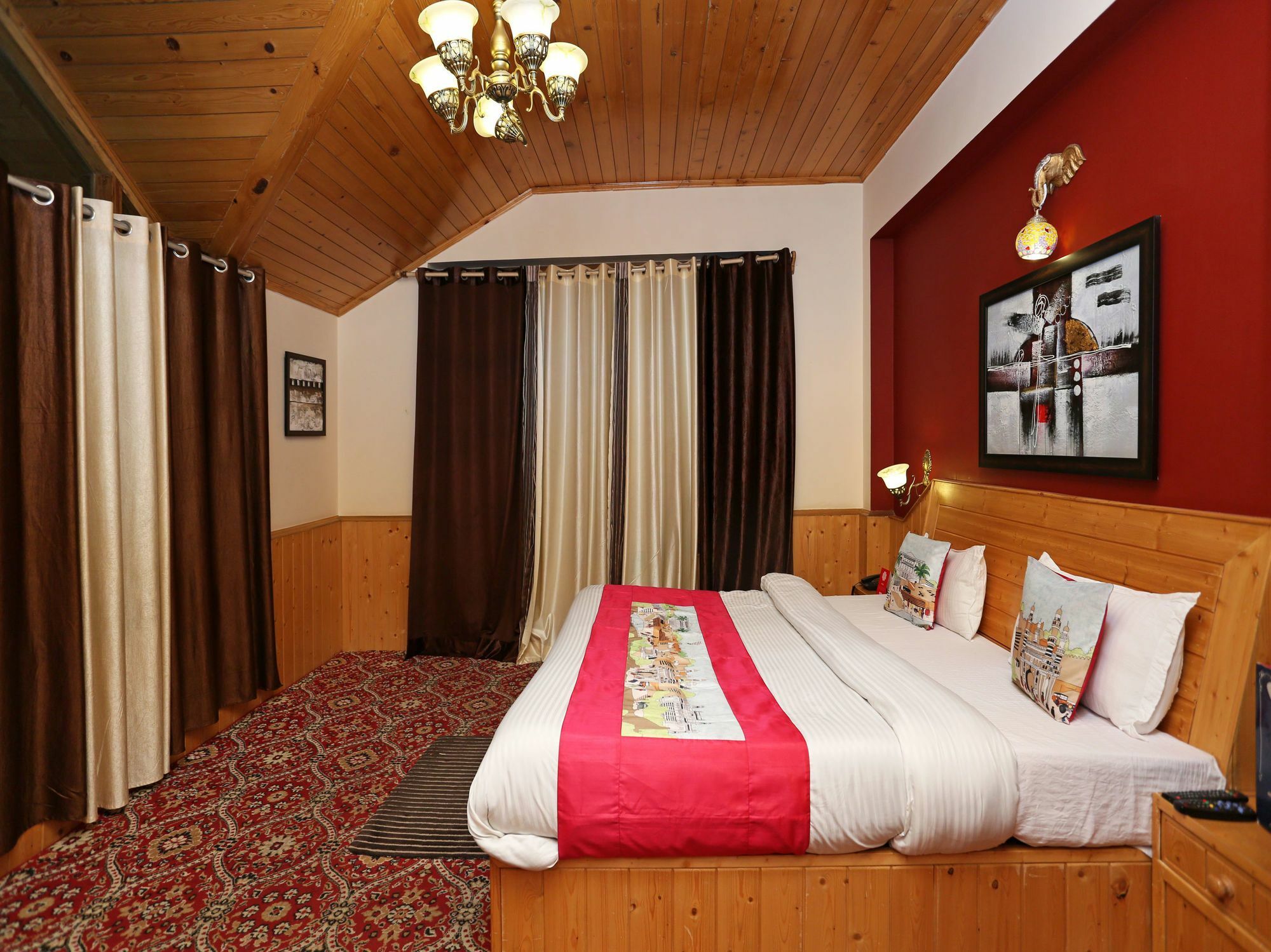 Oyo 1837 Hotel Golden Meadows