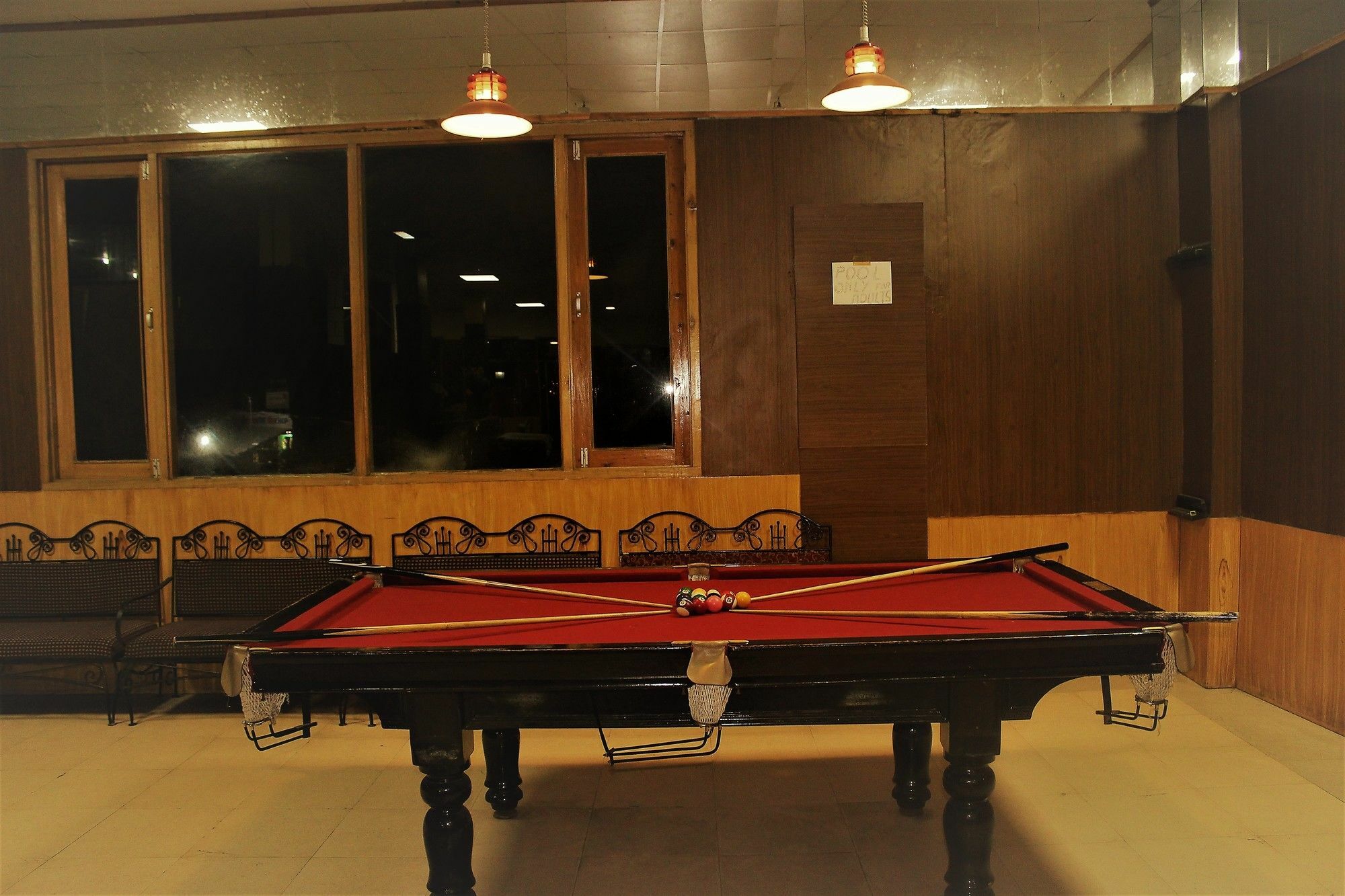 Hilltone & Hotel 3*