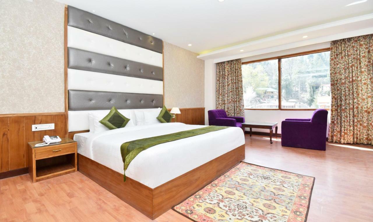 Snowcrests Manor Manali (Himachal Pradesh)