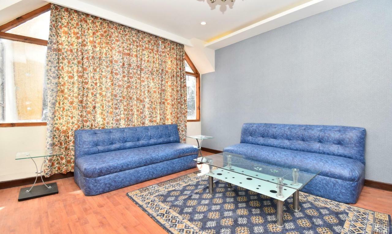 Snowcrests Manor Hotel 4*