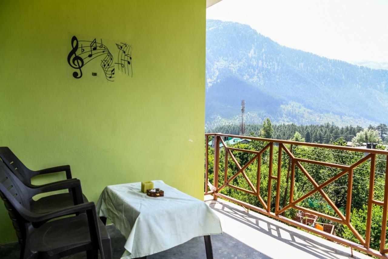 The Professors Hut Guest house *