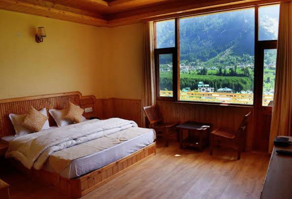 Hotel De Square 3*