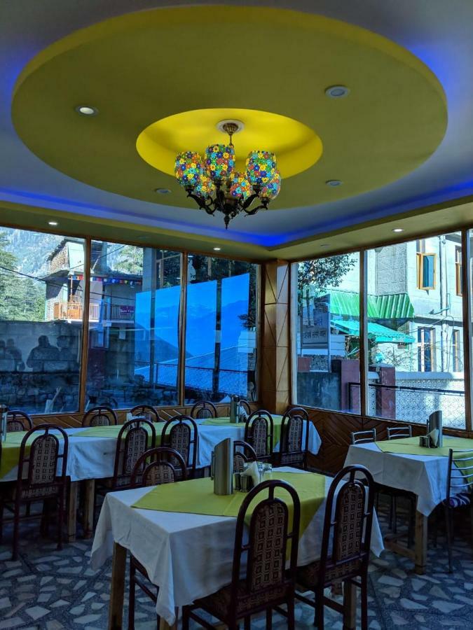 Utopia & 3* Manali (Himachal Pradesh)