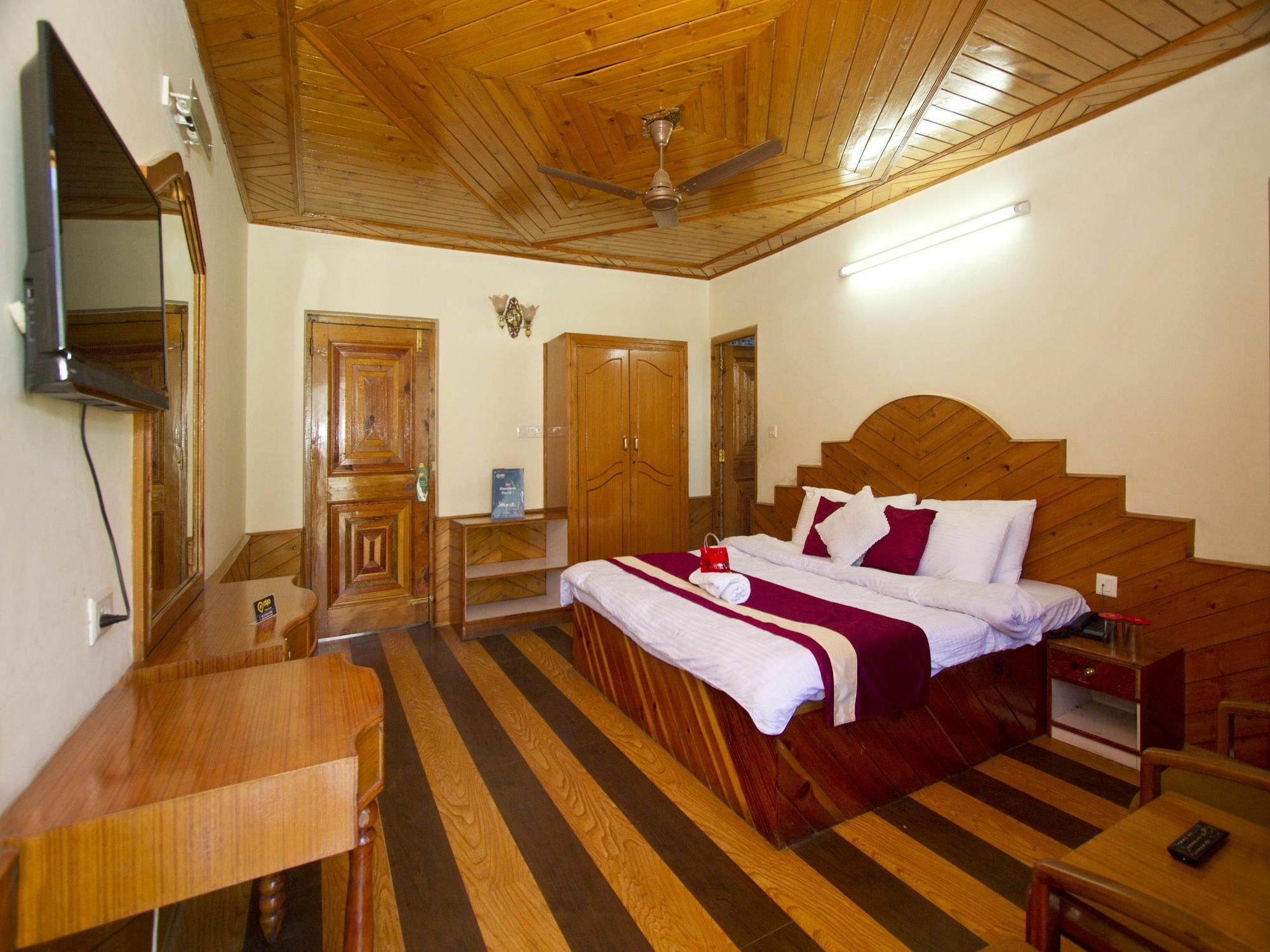Oyo 1882 Mountain View 3* Manali (Himachal Pradesh)