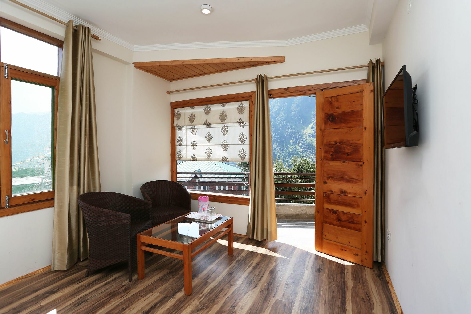 Oyo 8648 Kyipo Khang 2*
