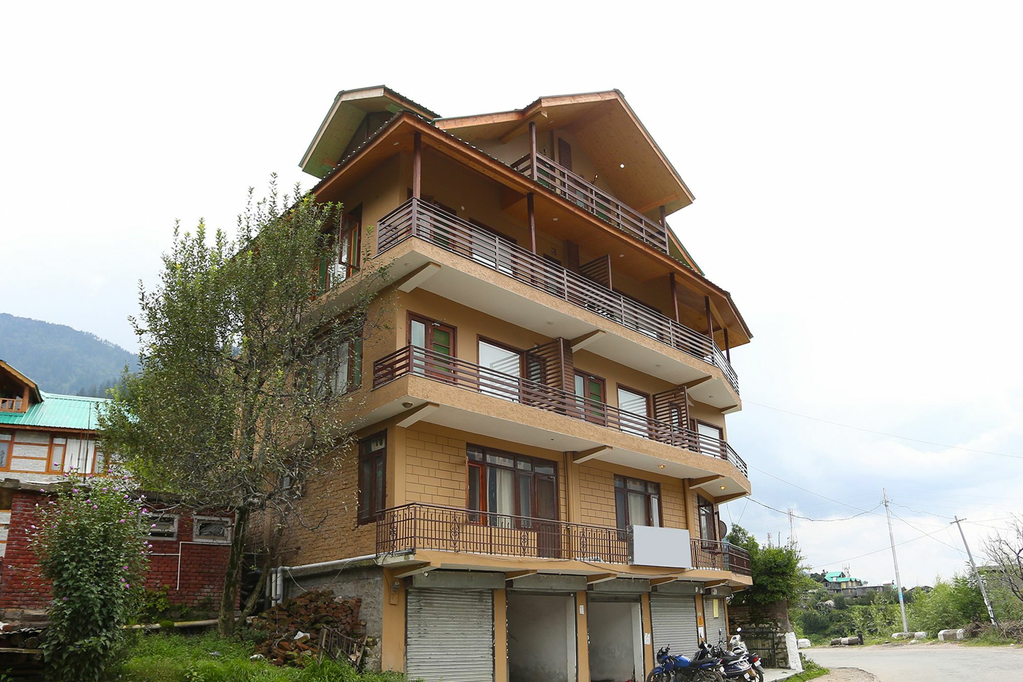 Oyo 8648 Kyipo Khang Manali (Himachal Pradesh)