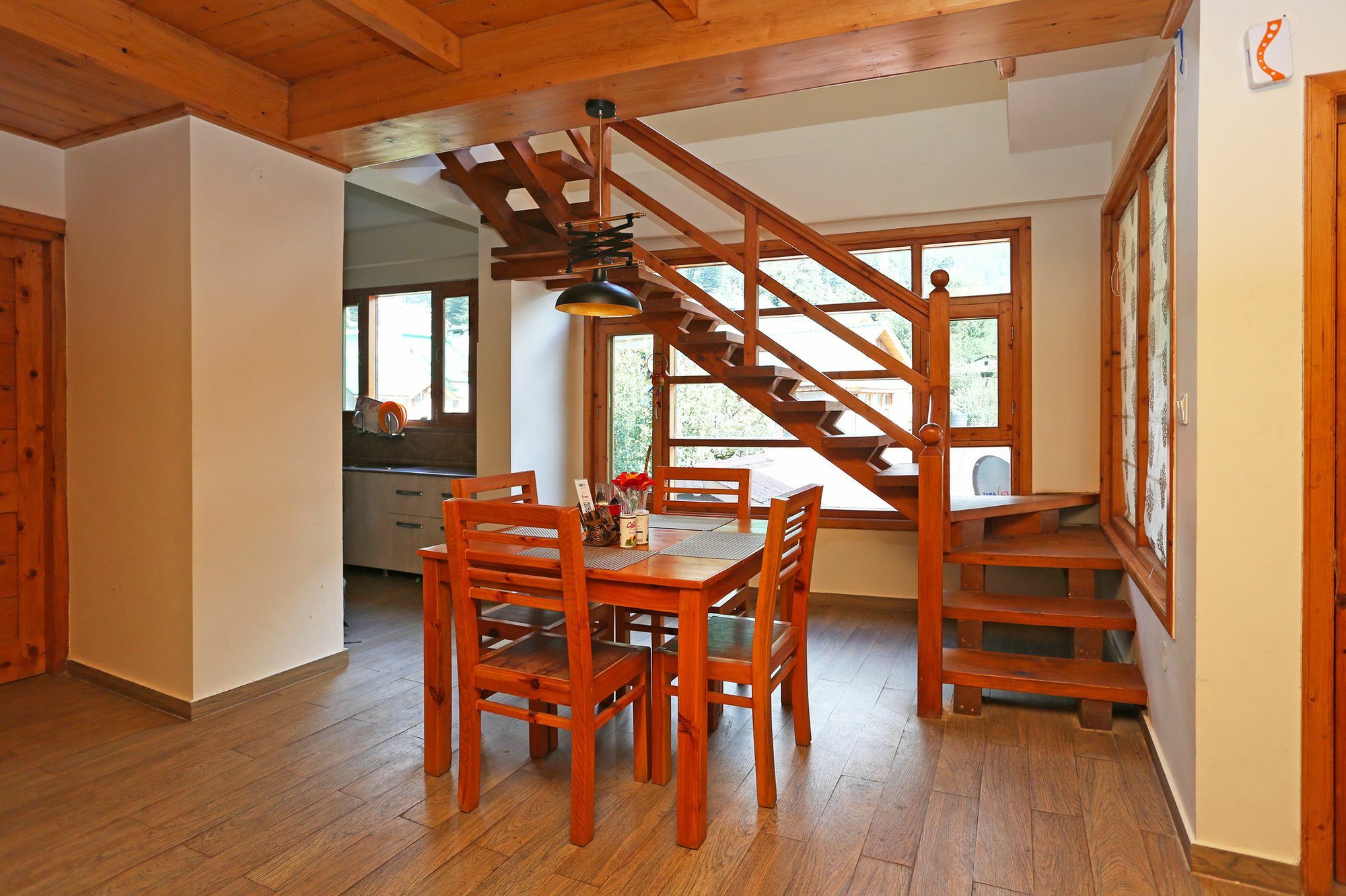 Bed & Breakfast Oyo 8648 Kyipo Khang