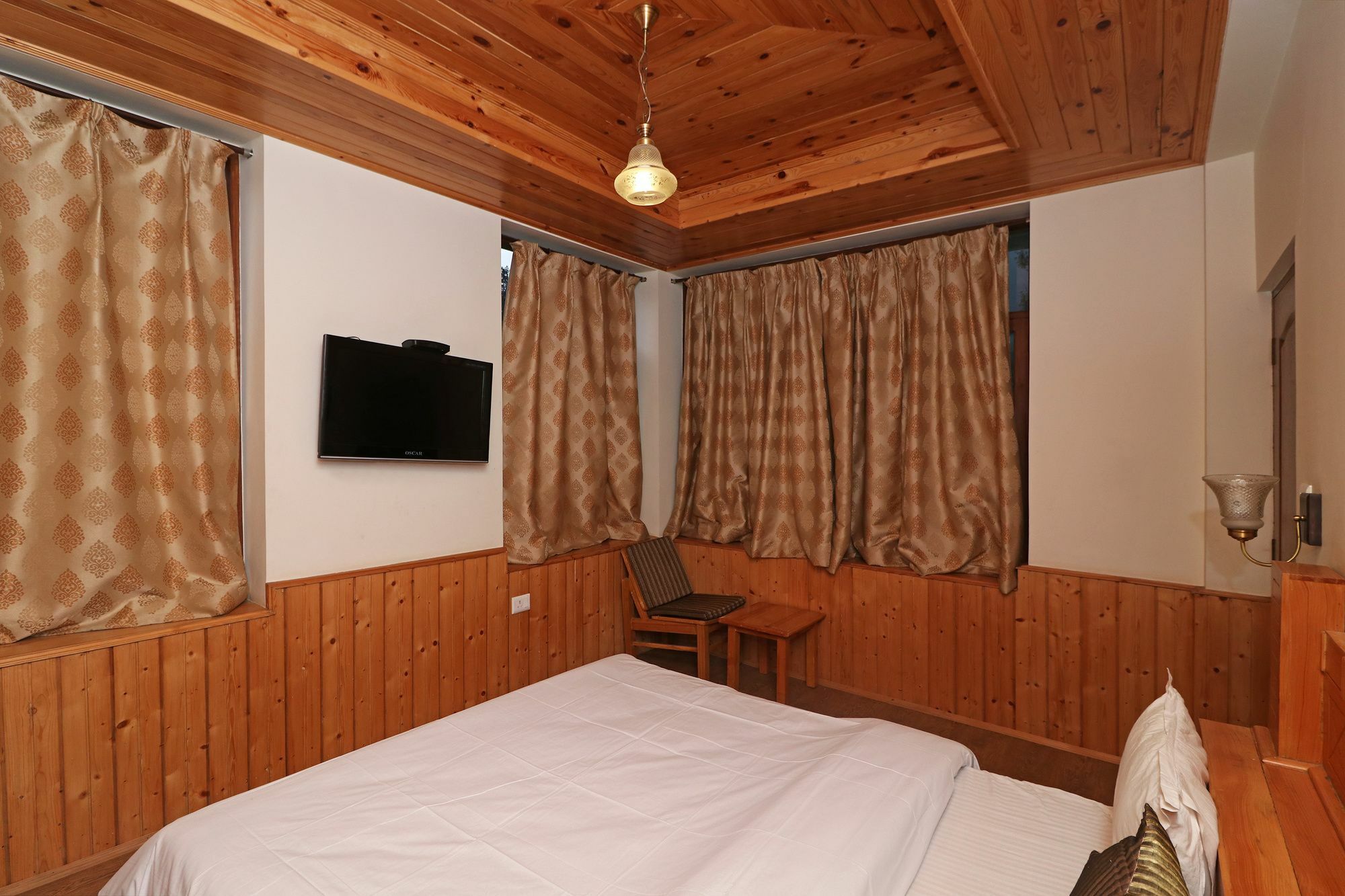 Oyo 13611 Bliss And Blossom Apartment *