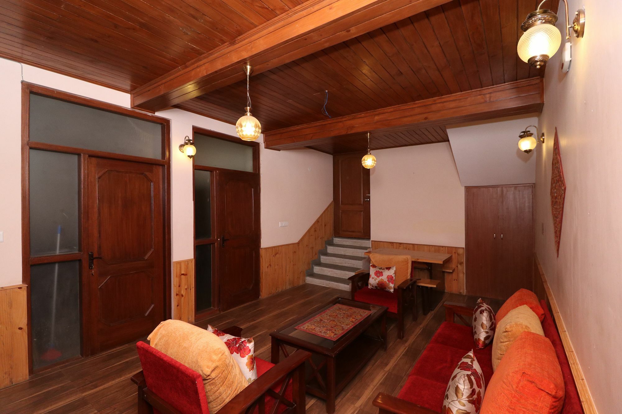 Apartment Oyo 13611 Bliss And Blossom Manali (Himachal Pradesh)