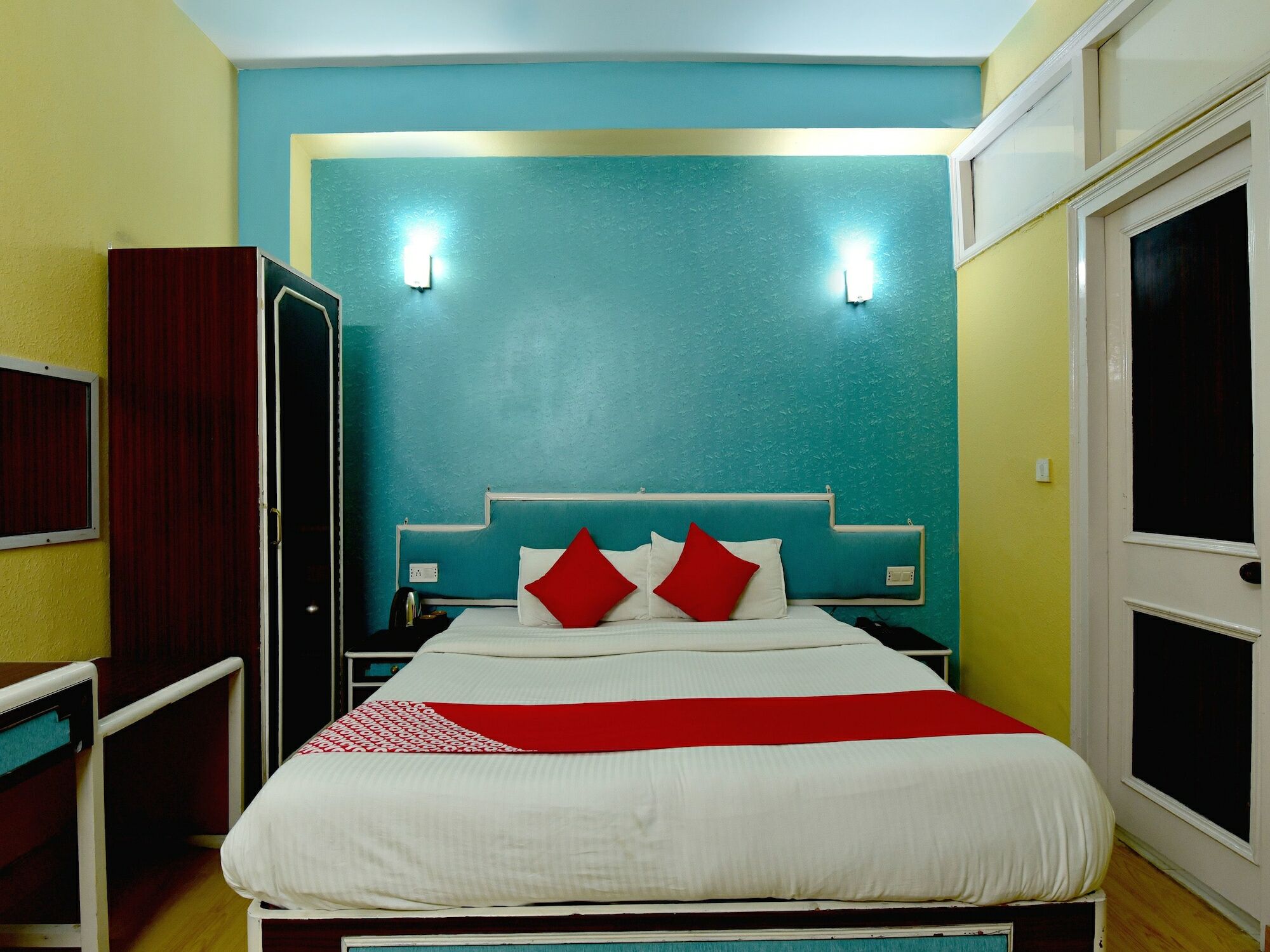 Hotel Oyo 19766 Palace Manali (Himachal Pradesh)
