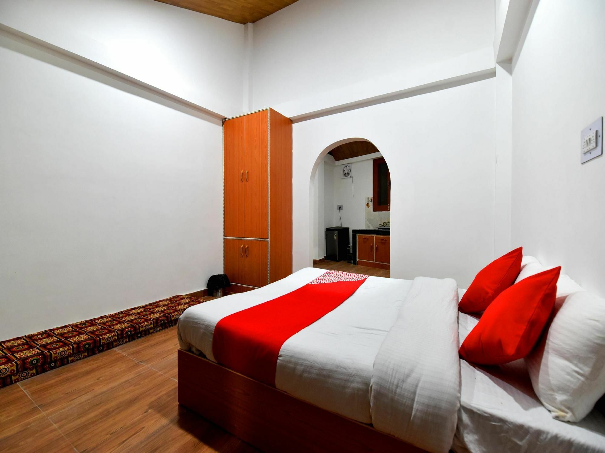 Oyo 13458 Modern 1bhk Prini * Manali (Himachal Pradesh)
