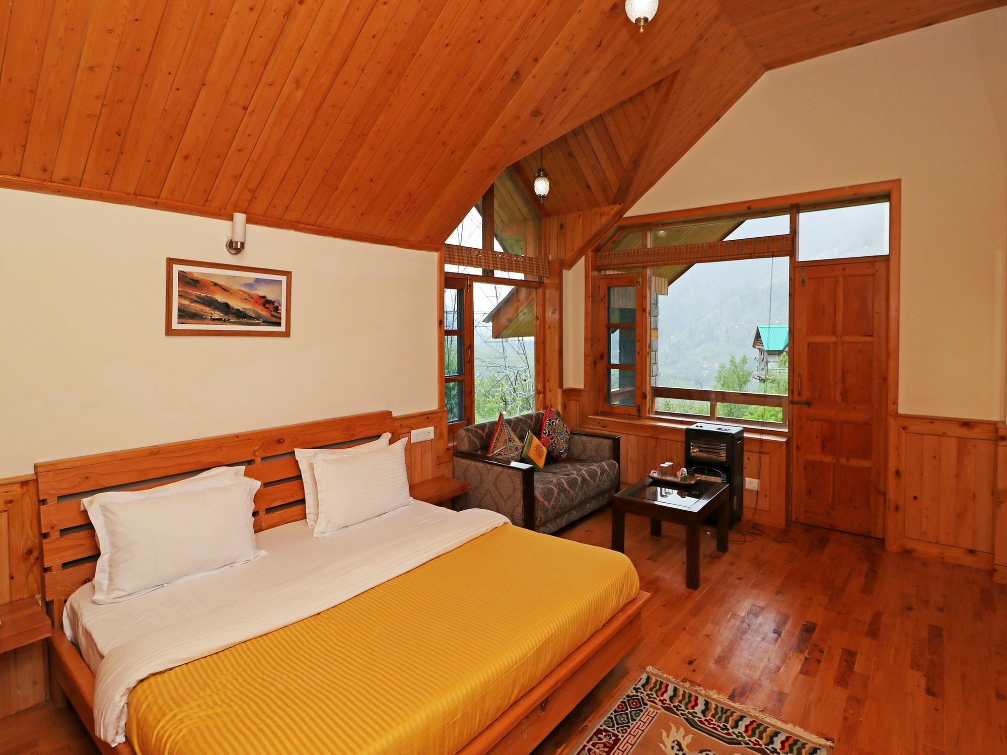 Oyo 13875 Luxury 3bhk Hill View Manali (Himachal Pradesh)