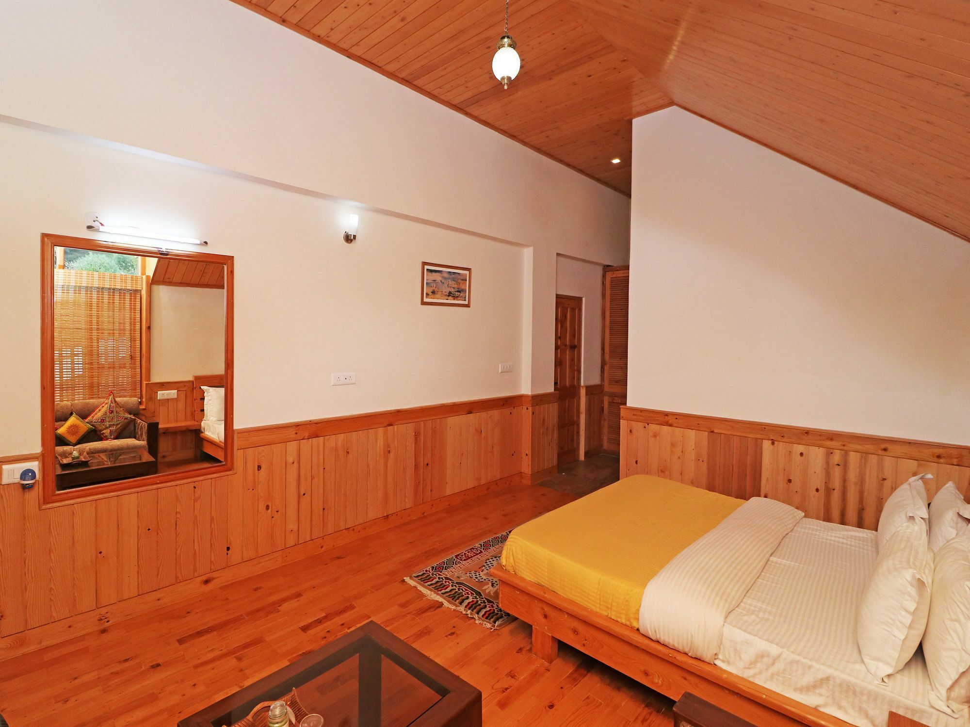 Apartment Oyo 13875 Luxury 3bhk Hill View *