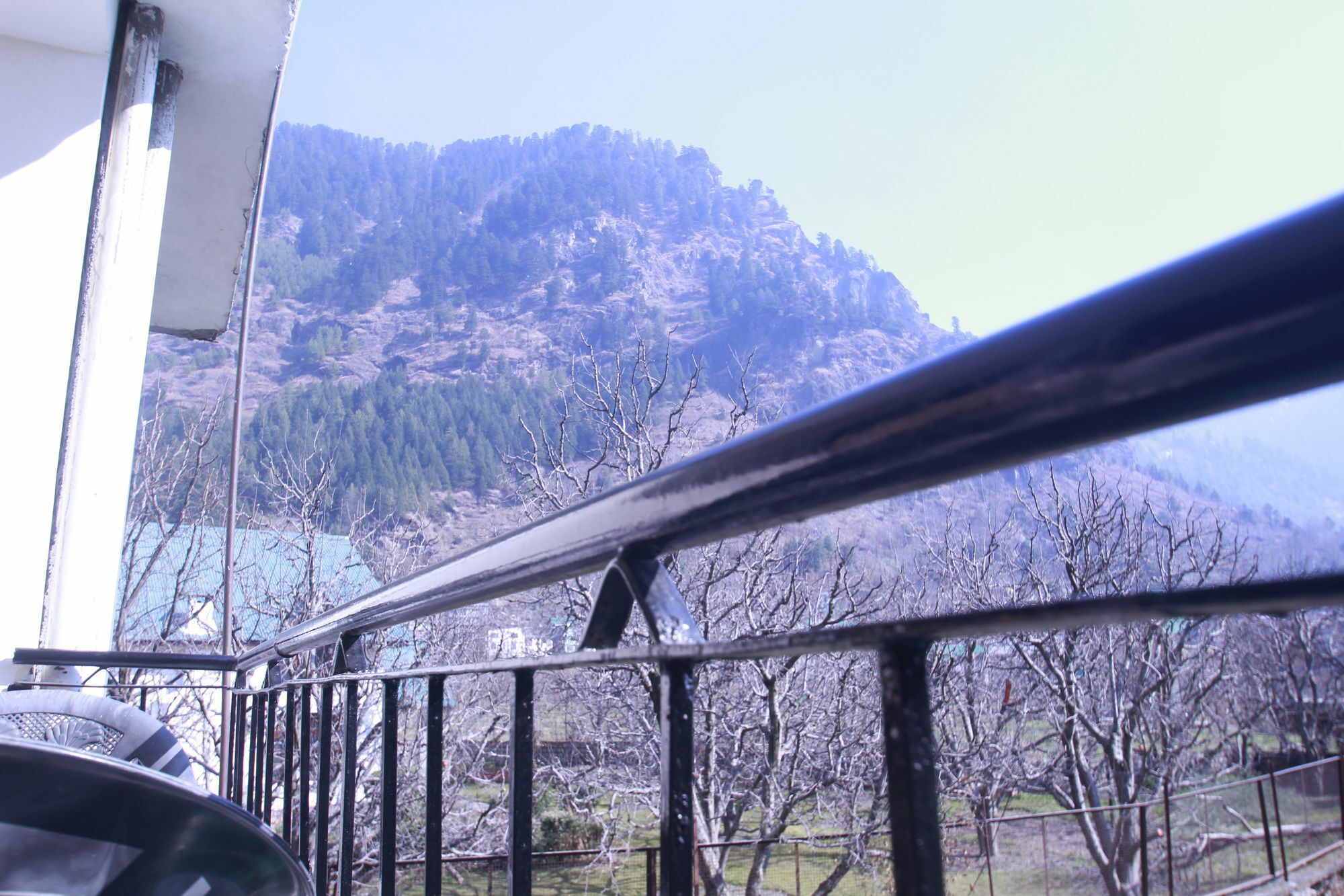Chandertal Hotel 3*