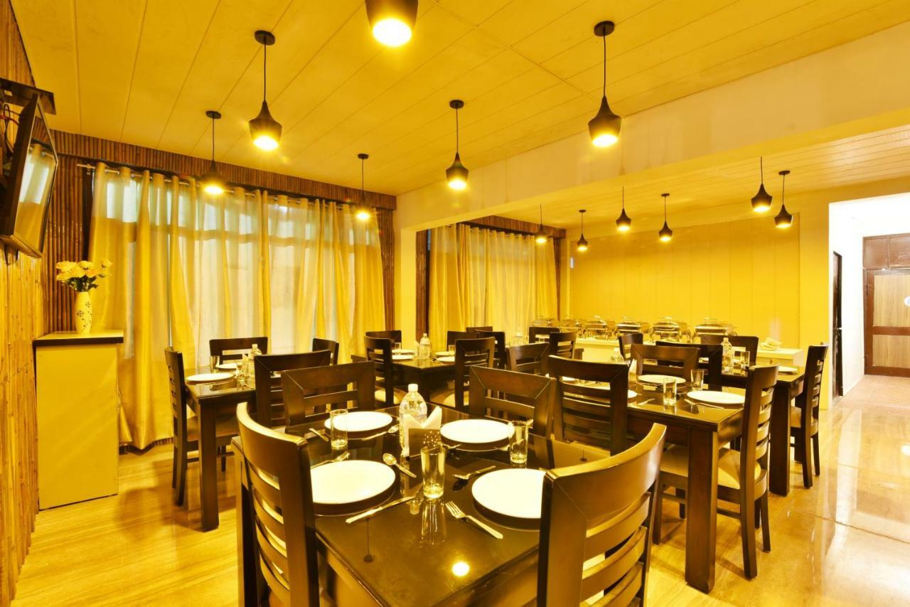 Kapoor By Dls Hotel