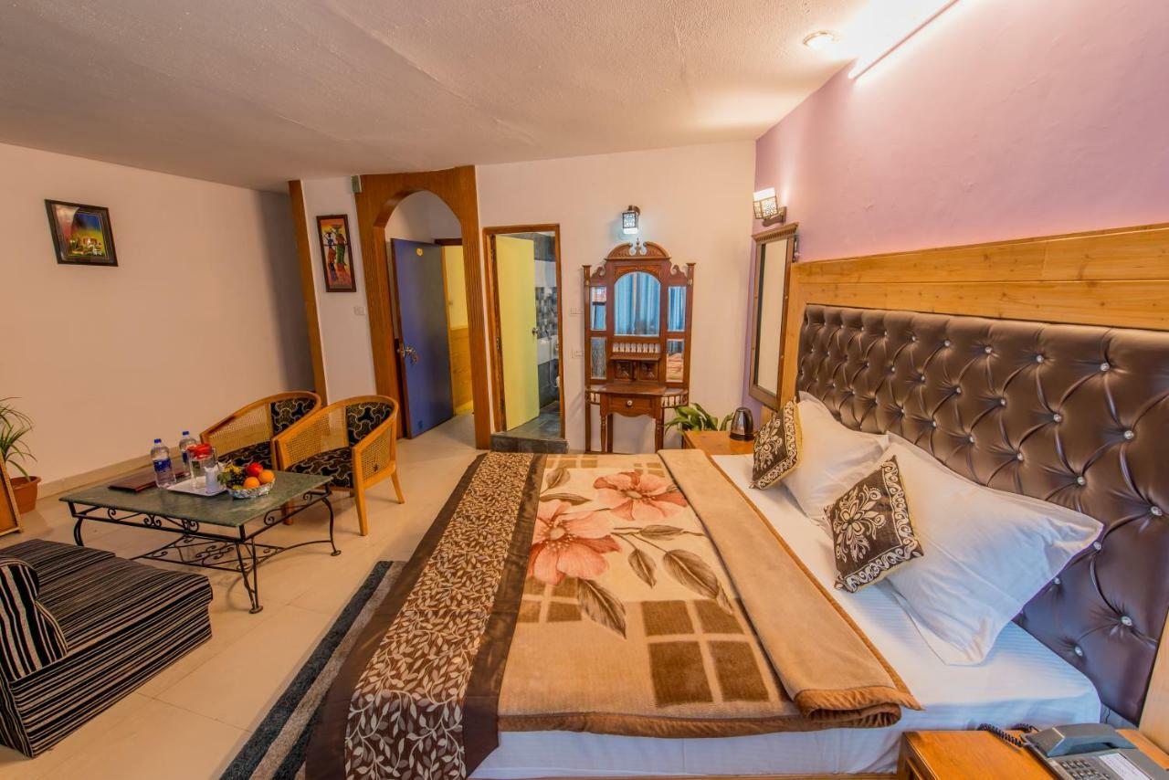 Hotel D'chalet Manali (Himachal Pradesh)