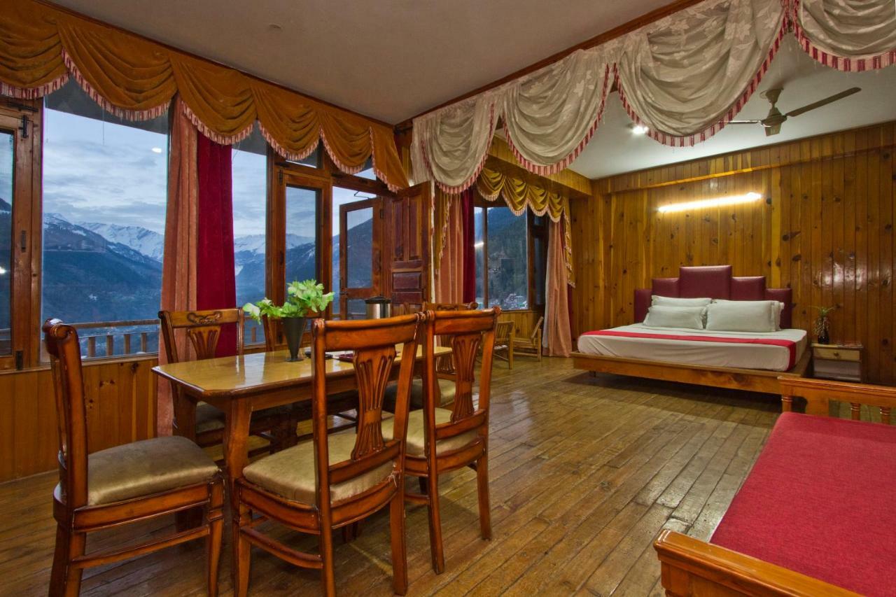 Resort Sarthak Resorts-reside In Nature With View, 9 Kms From Mall Road 3*