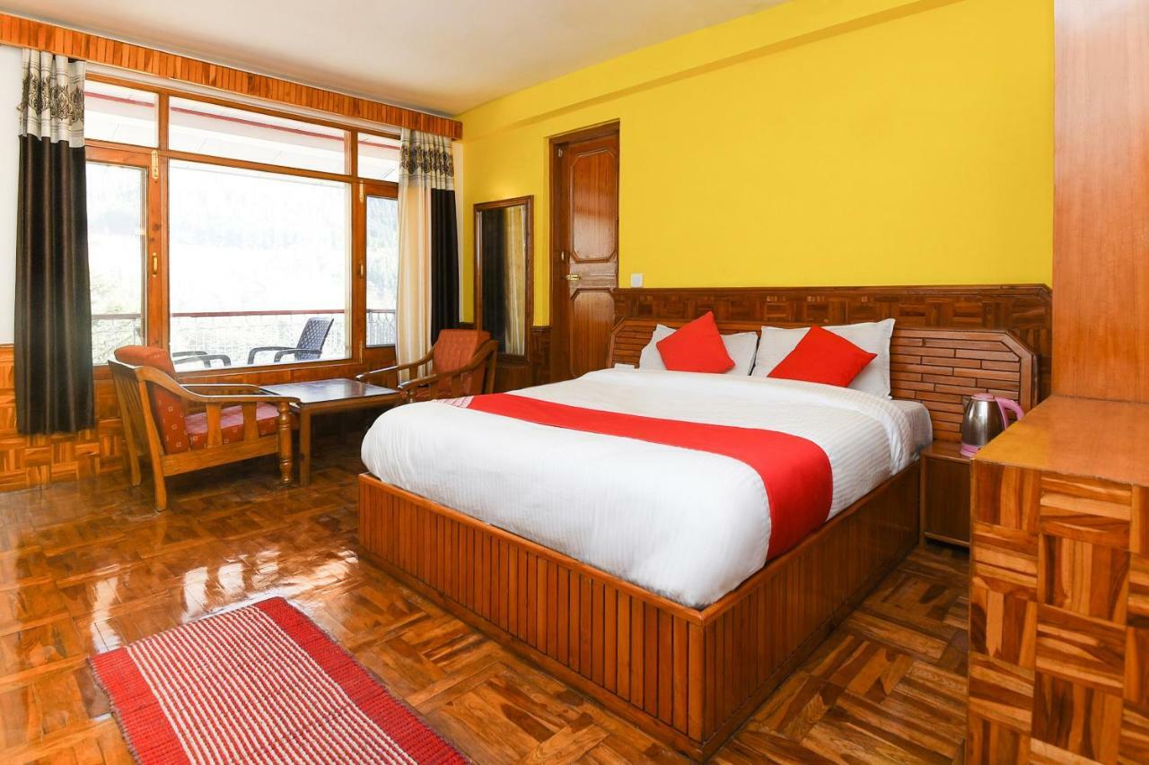 Rajhans Hotel 3*