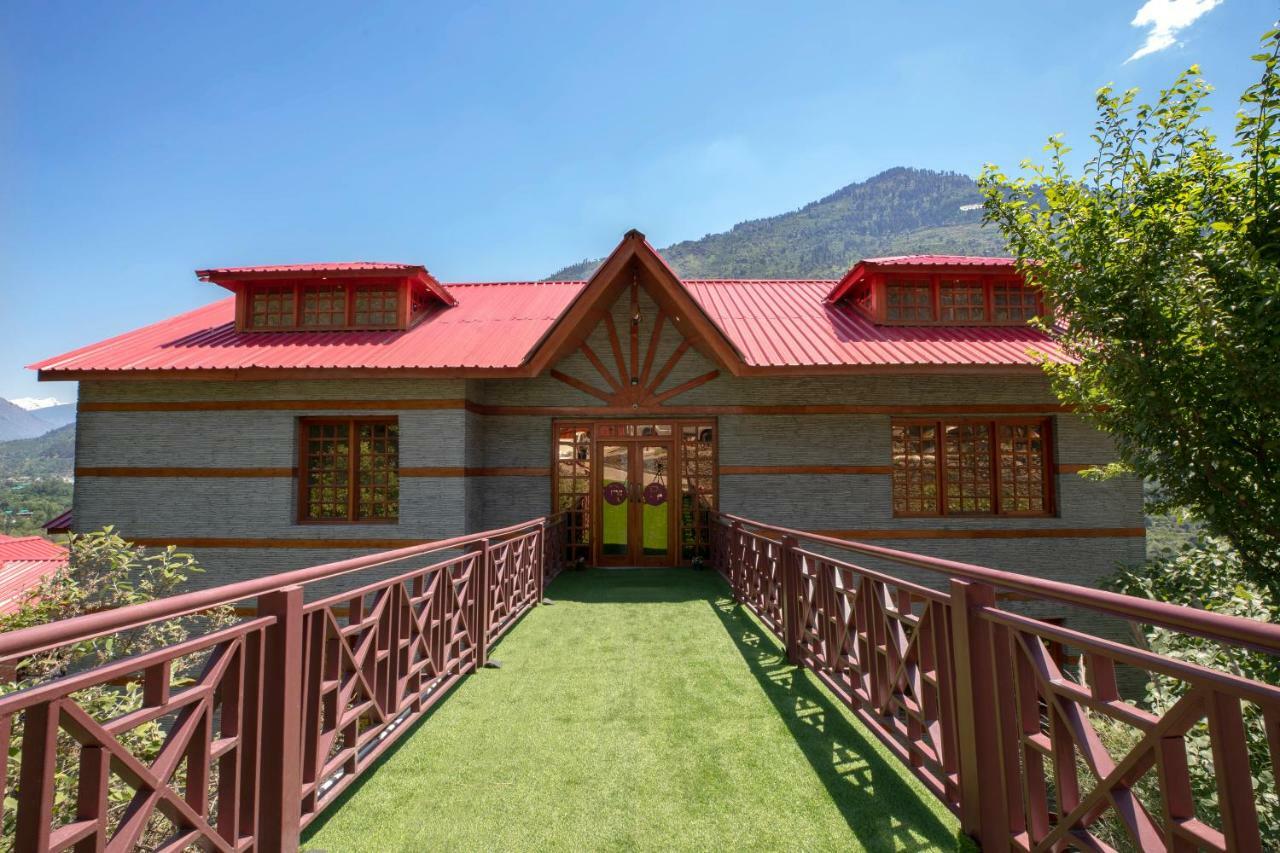 Regenta By Riverside Hotel 4*