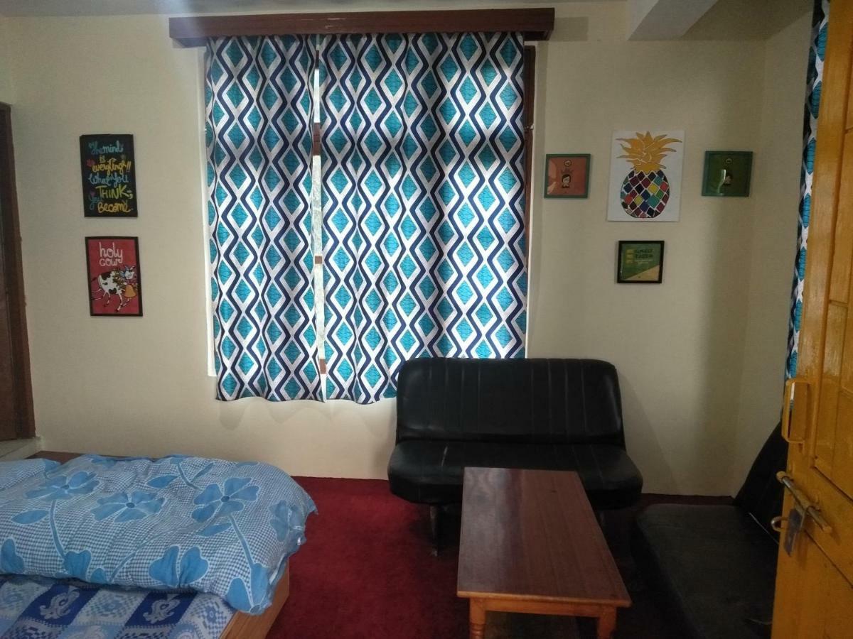 Stayers And Cafe Hostel Manali (Himachal Pradesh)