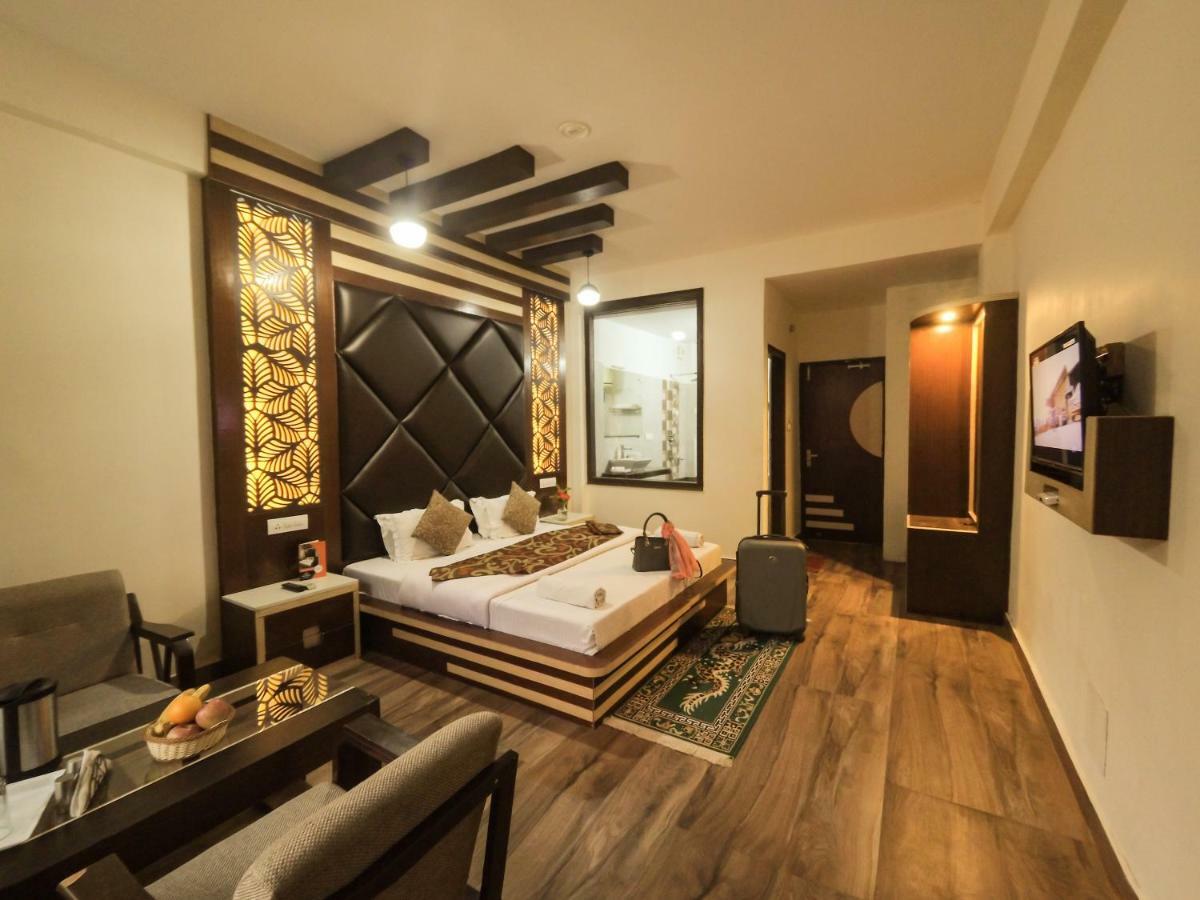 Bed & Breakfast Hill House -a In Mountains Manali (Himachal Pradesh)
