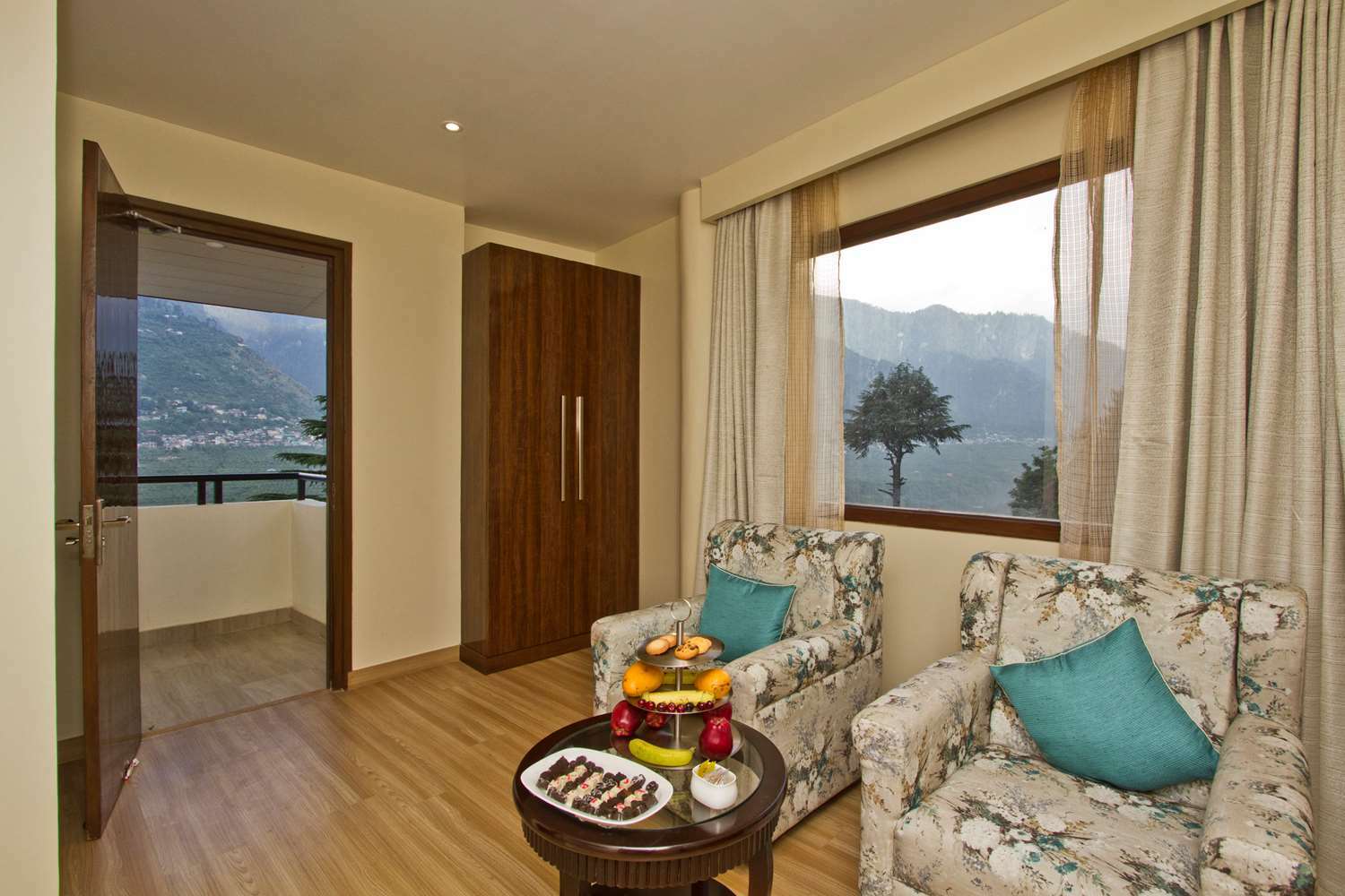 Western Himalyan Monal Hotel Manali (Himachal Pradesh)