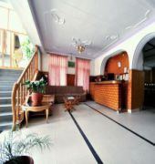 Hotel Himgiri 2*