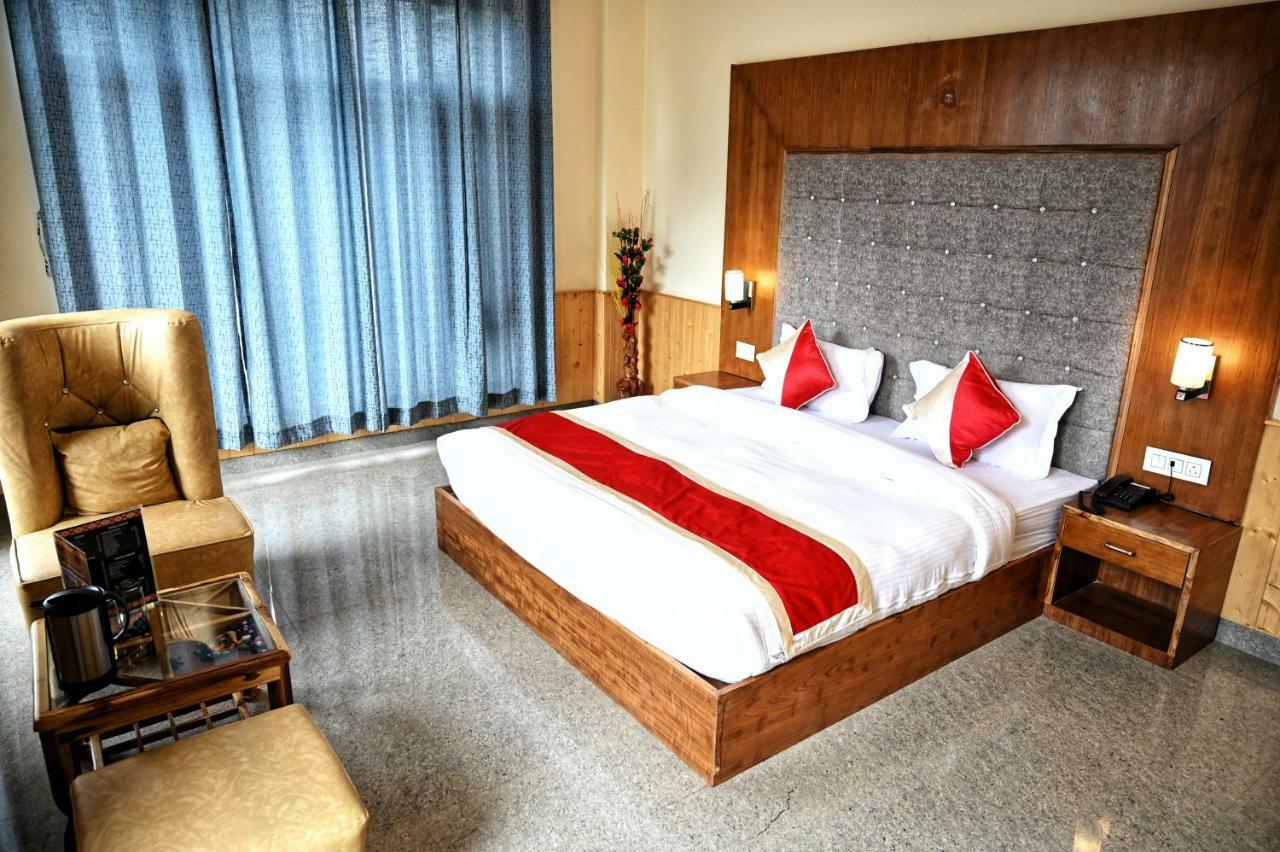Highq Hotel
