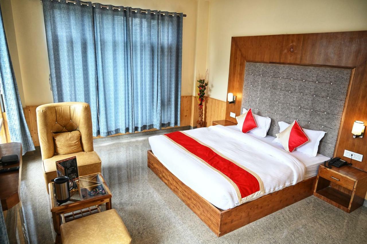 Hotel Highq Manali (Himachal Pradesh)
