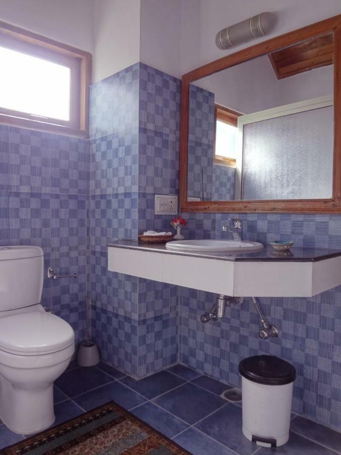Retreat Cottages * Manali (Himachal Pradesh)