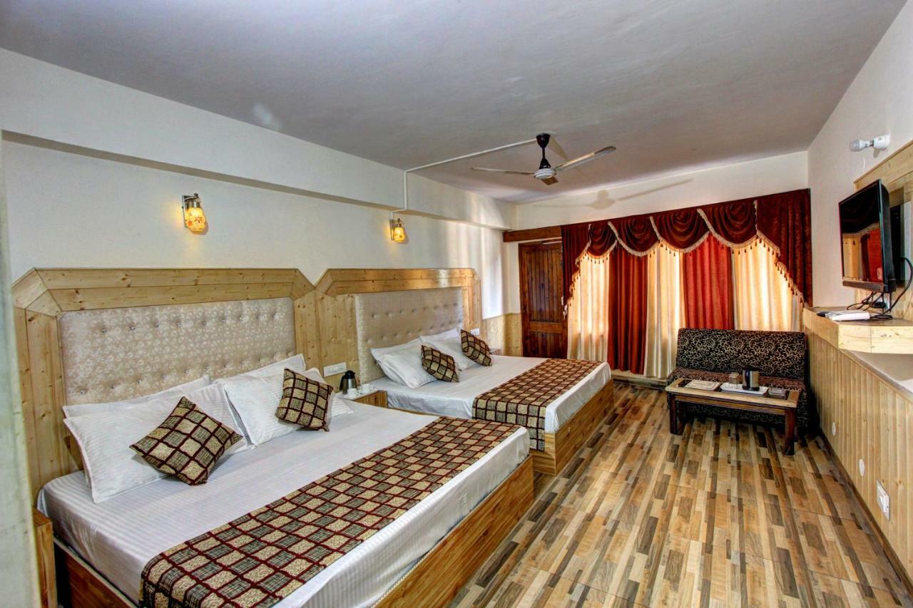 Hotel Highway 2*