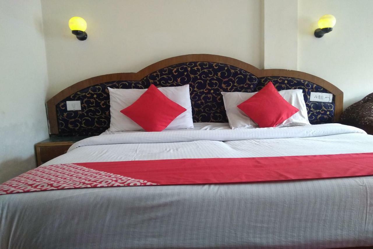 Oyo 23522 River View Hotel