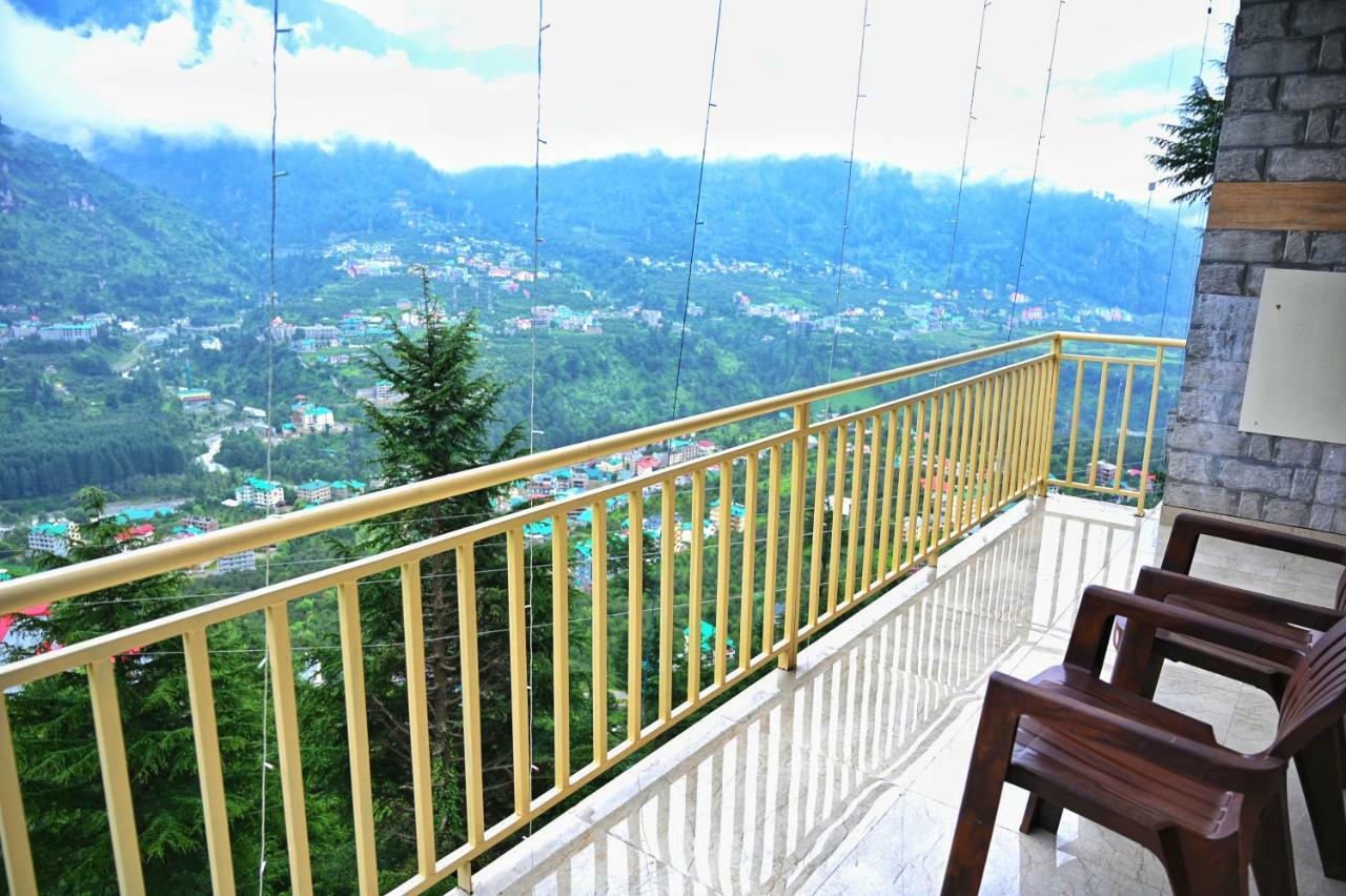 Highq Hotel Manali (Himachal Pradesh)