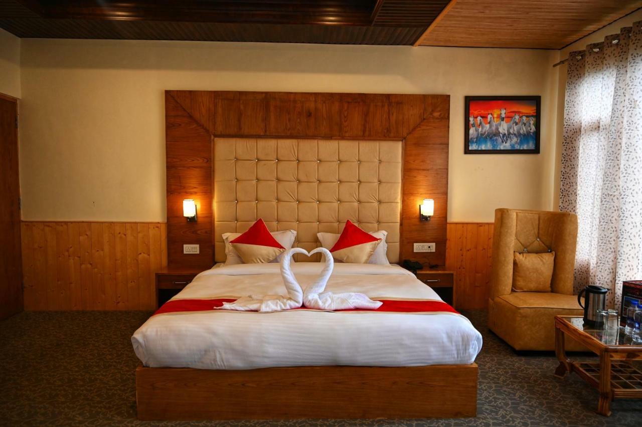 Hotel Highq Manali (Himachal Pradesh)