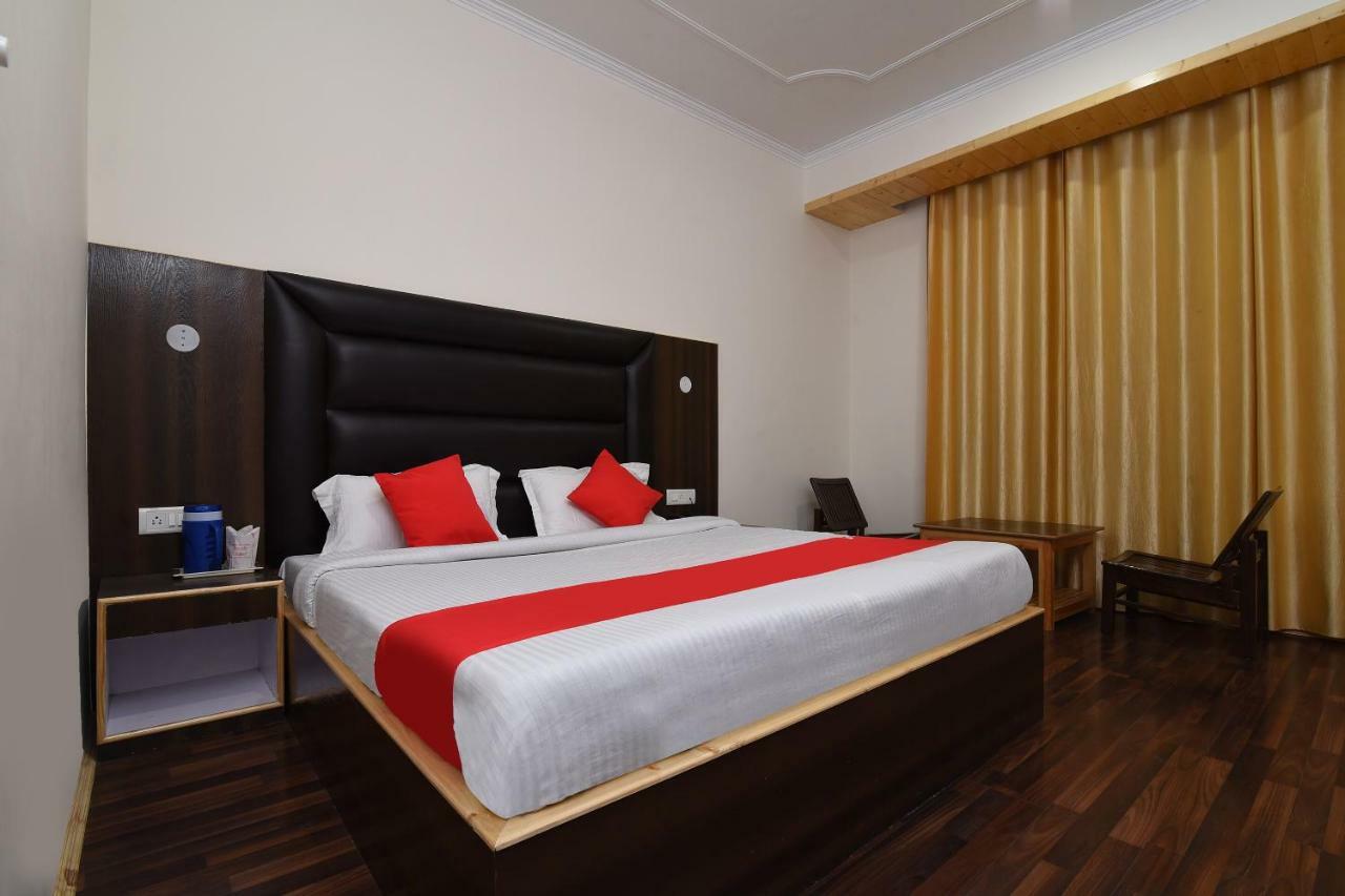Hotel Oyo 15699 Conifer Manali (Himachal Pradesh)