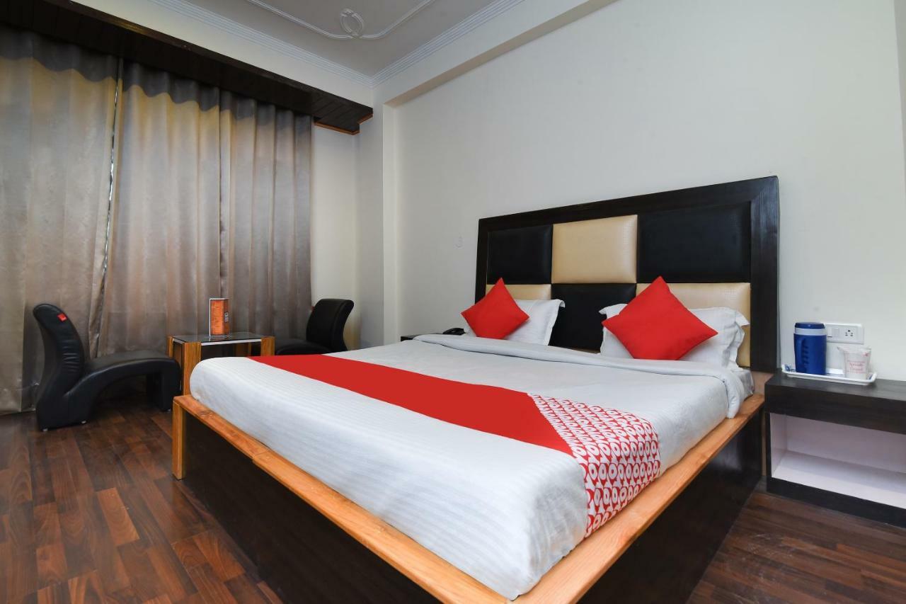 Hotel Oyo 15699 Conifer Manali (Himachal Pradesh)