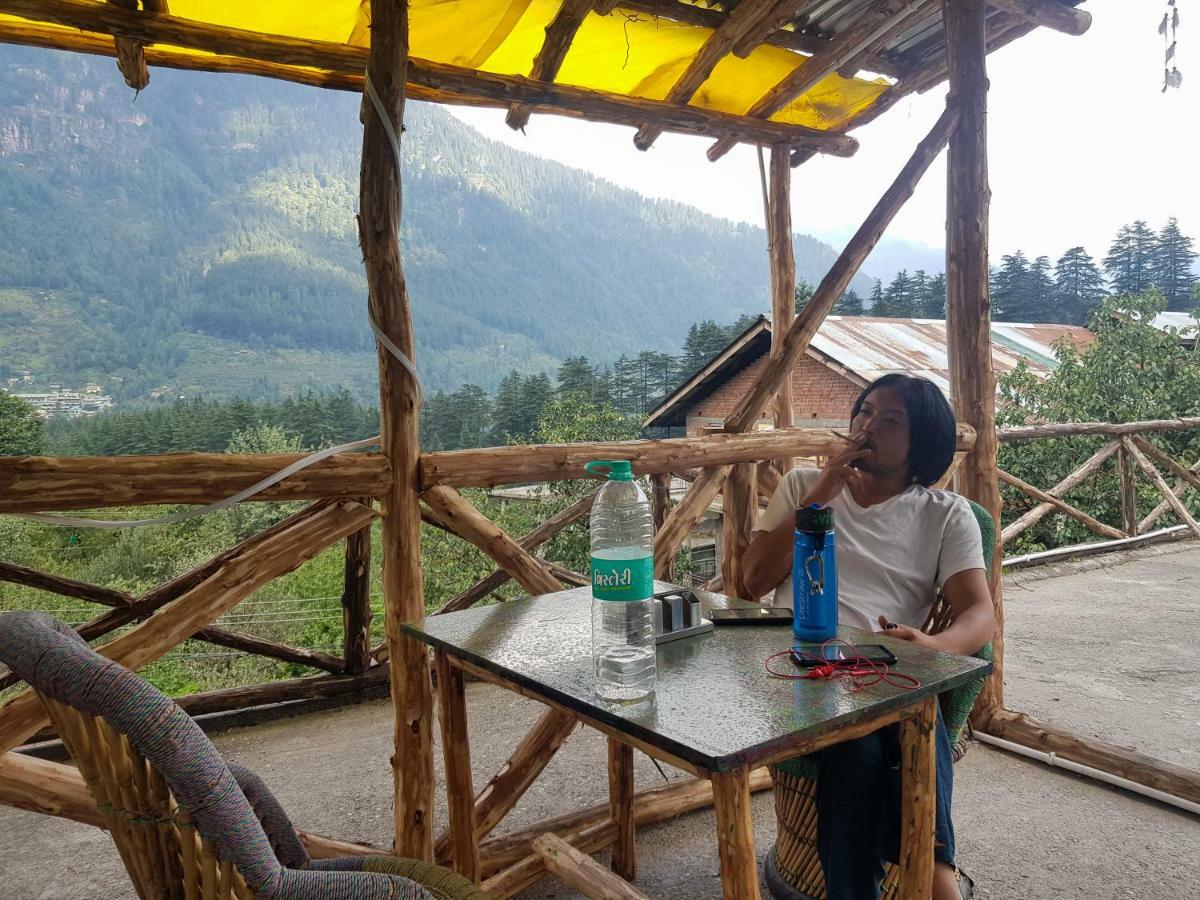 Travelosic Junction Hostel