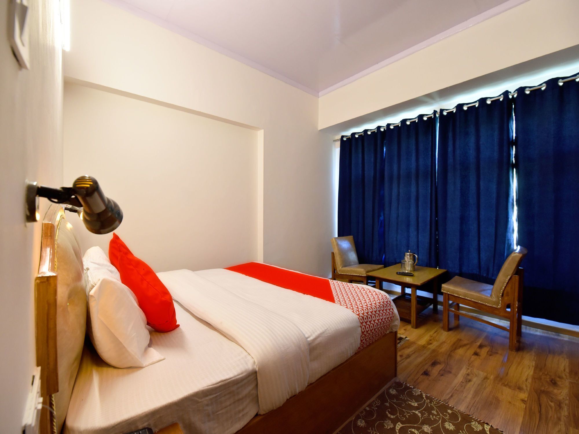 Oyo 12506 Zara And Hotel 3*