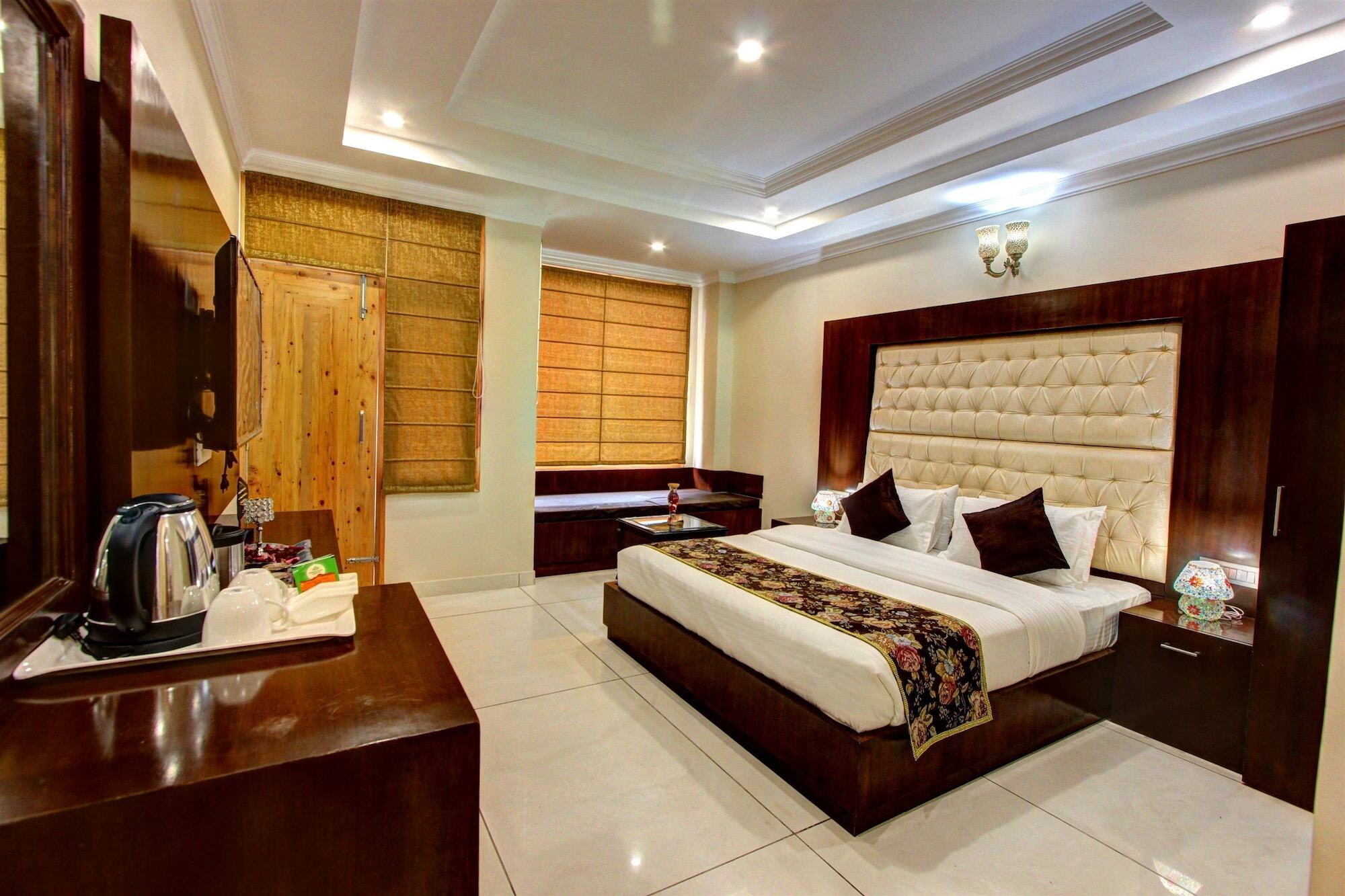 Regenta Place Leaf Manali- A Centrally Heated