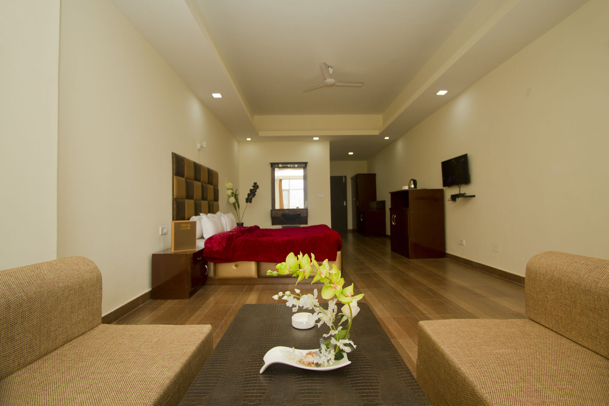 Resort Adb Snow Touch Manali (Himachal Pradesh)