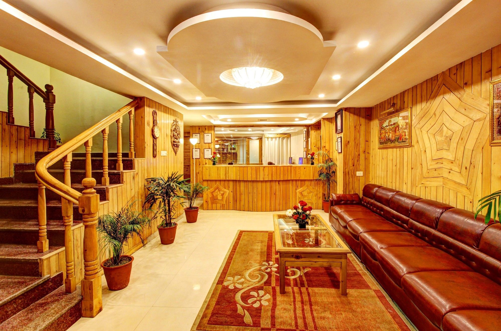 Apple Paradise Hotel 4*
