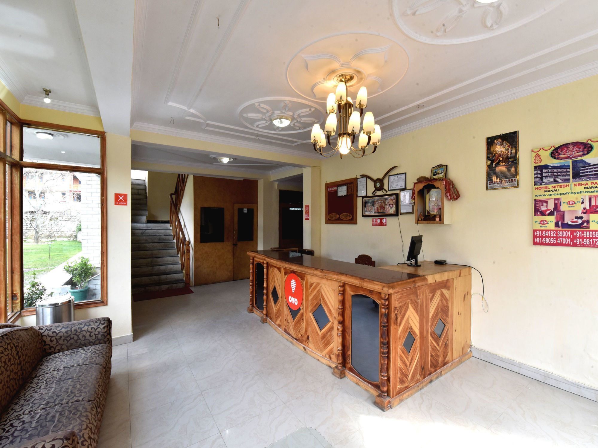 Oyo 12425 Neha Palace