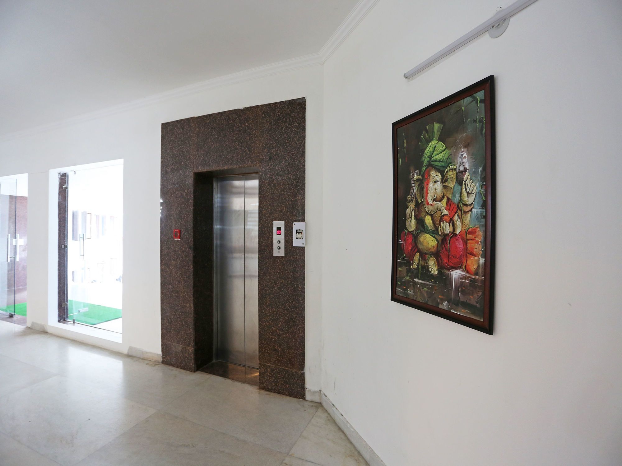 Oyo 9636 Yugrishi Anandam 3*