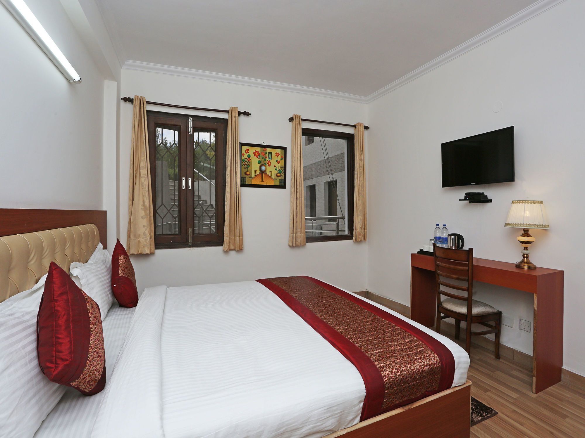 Hotel Oyo 9636 Yugrishi Anandam 3*