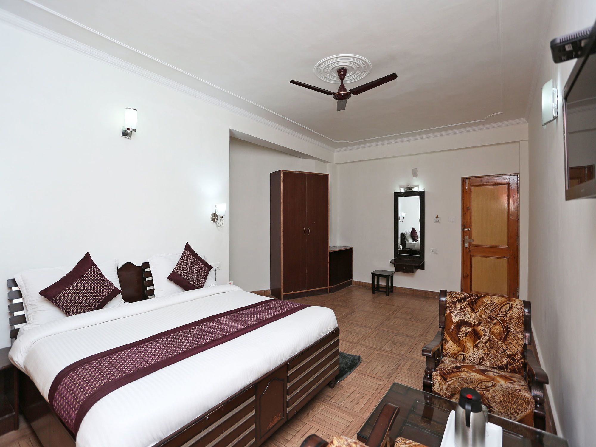 Hotel Oyo 9684 Rudra Palace Manali (Himachal Pradesh)