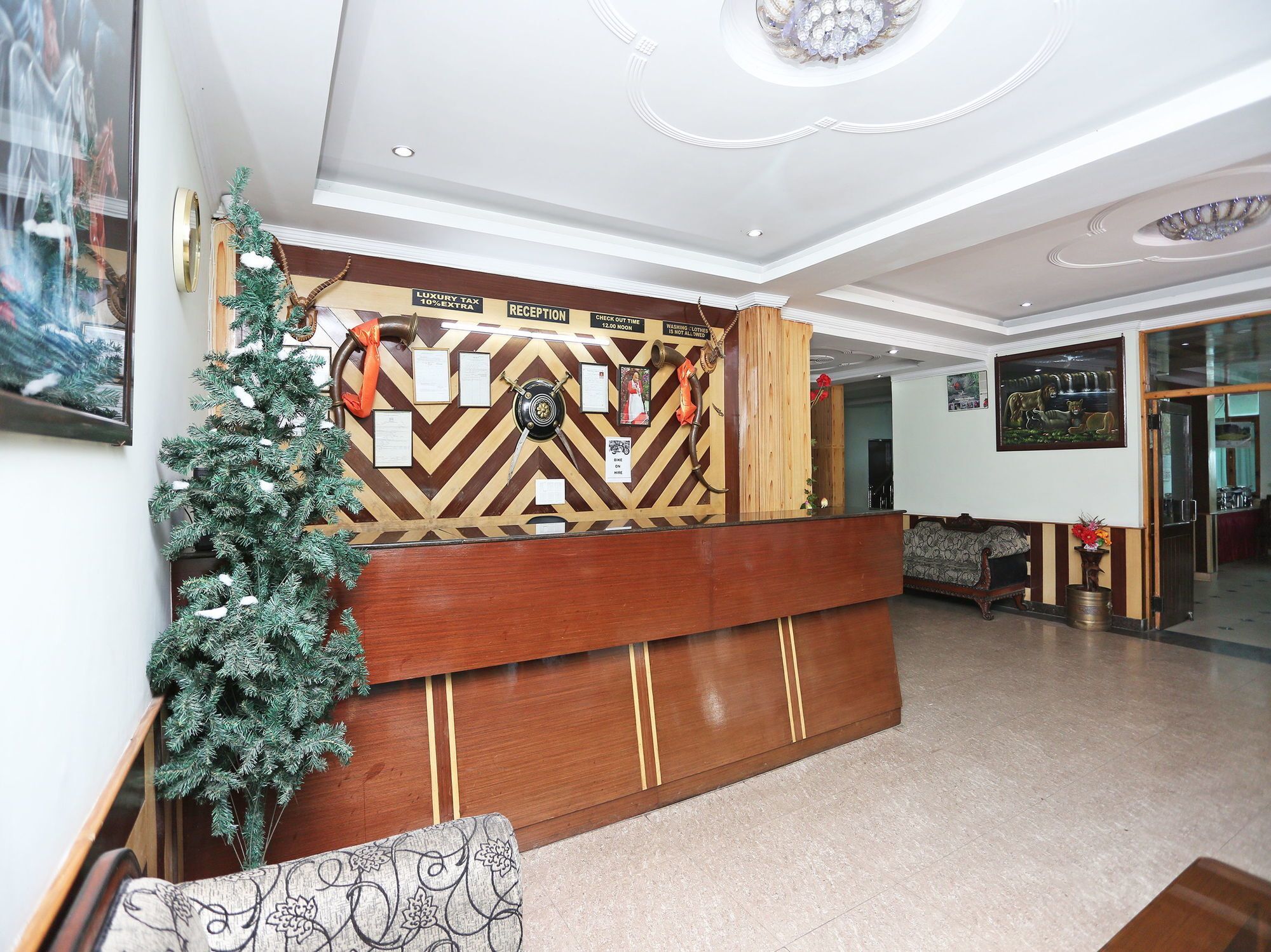 Hotel Oyo 9684 Rudra Palace