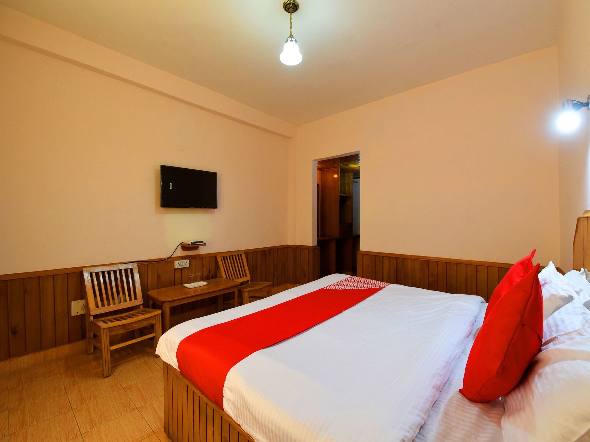 Hotel Oyo 13947 Tourist Nest Manali (Himachal Pradesh)