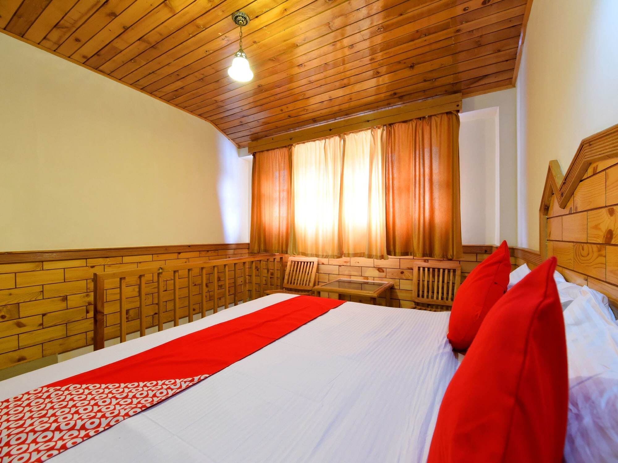 Hotel Oyo 13947 Tourist Nest 2*