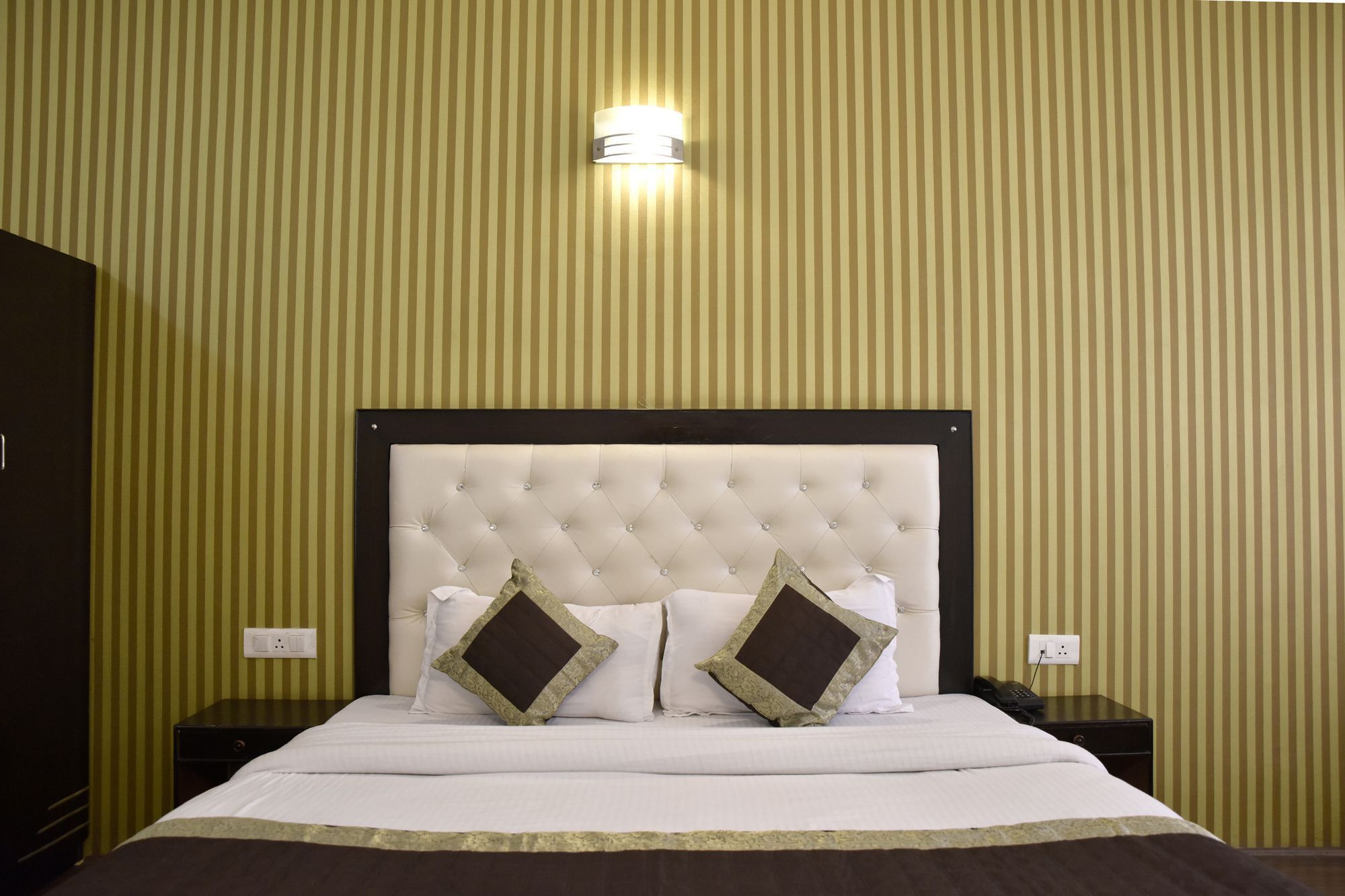 Oyo 10186 Holidays 3*